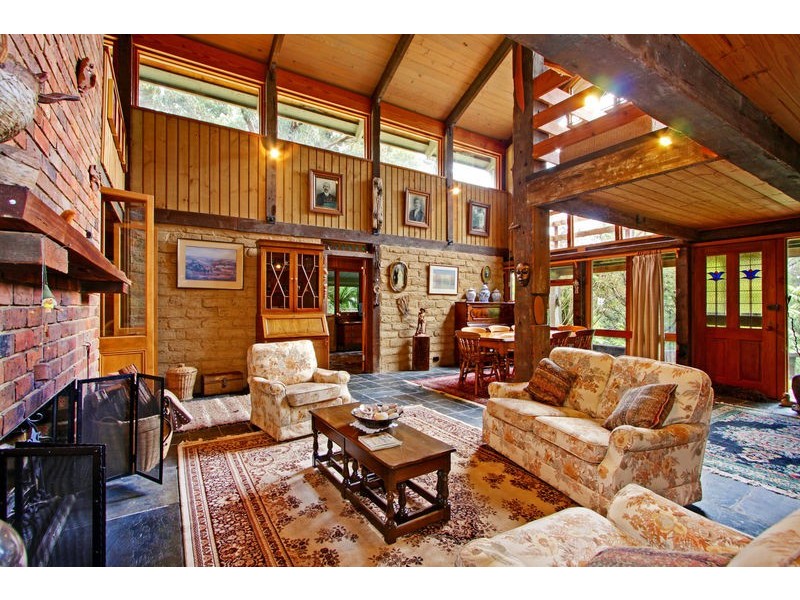 4 Browns Road, Montrose VIC 3765