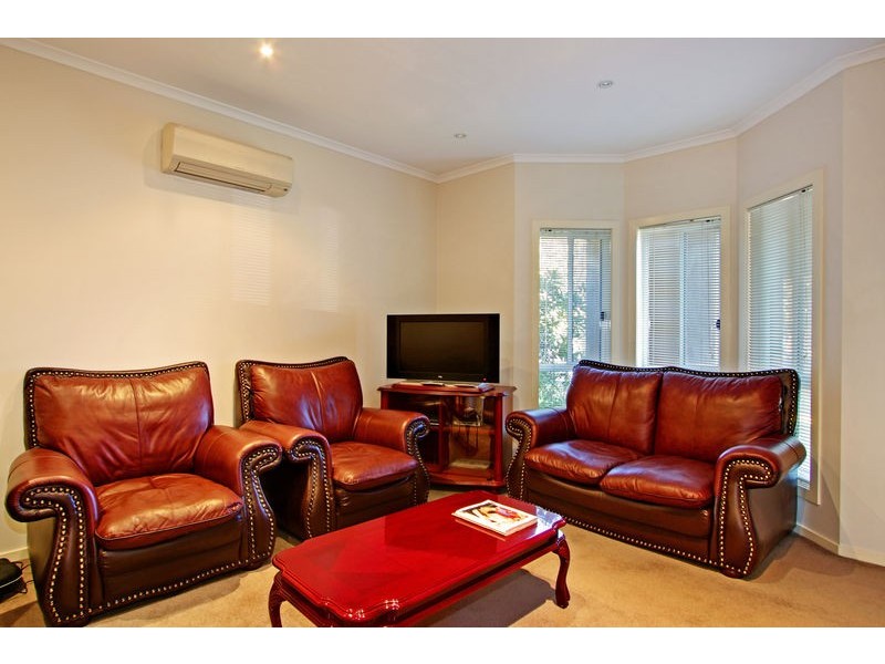 61/13-15 Hewish Road, Croydon VIC 3136
