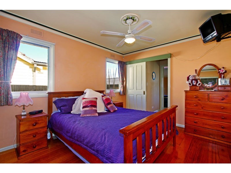 29 Lomond Ave, Kilsyth VIC 3137