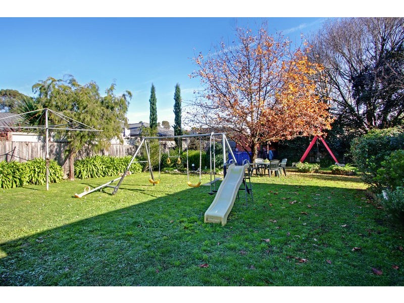 29 Lomond Ave, Kilsyth VIC 3137