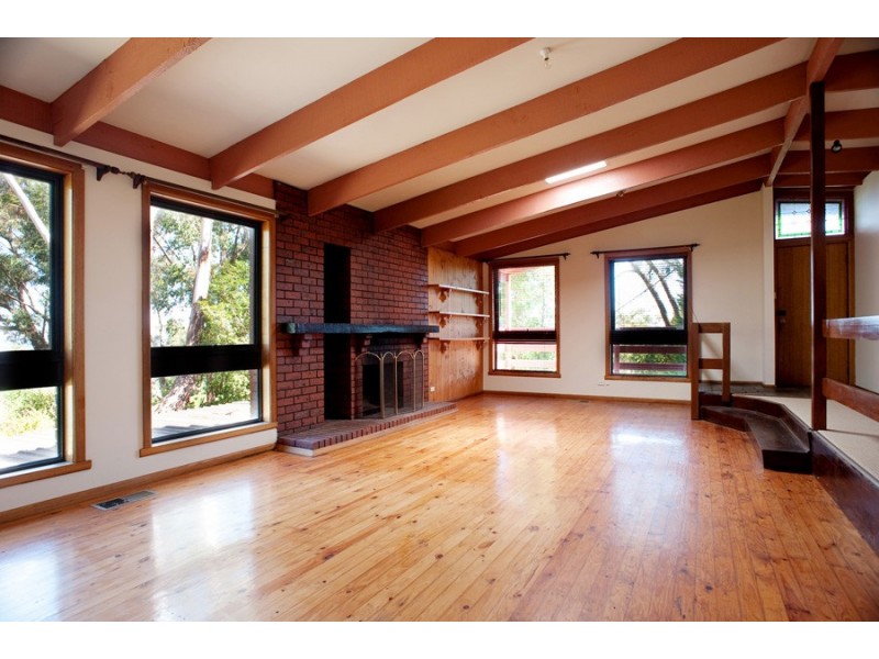 14 Gordon Avenue, Montrose VIC 3765