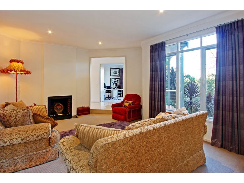 17 View Crescent, Montrose VIC 3765