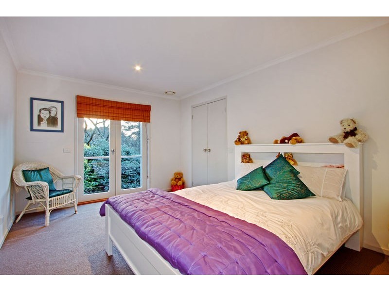 17 View Crescent, Montrose VIC 3765