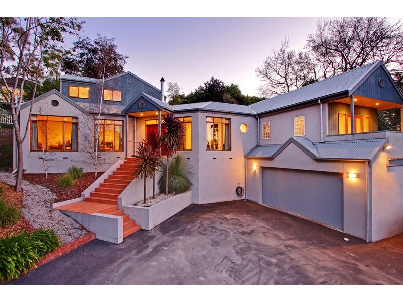 17 View Crescent, Montrose VIC 3765