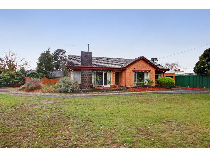 1 Timms Avenue, Croydon VIC 3136