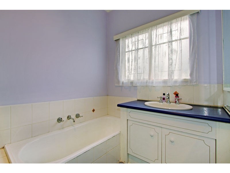 1 Timms Avenue, Croydon VIC 3136