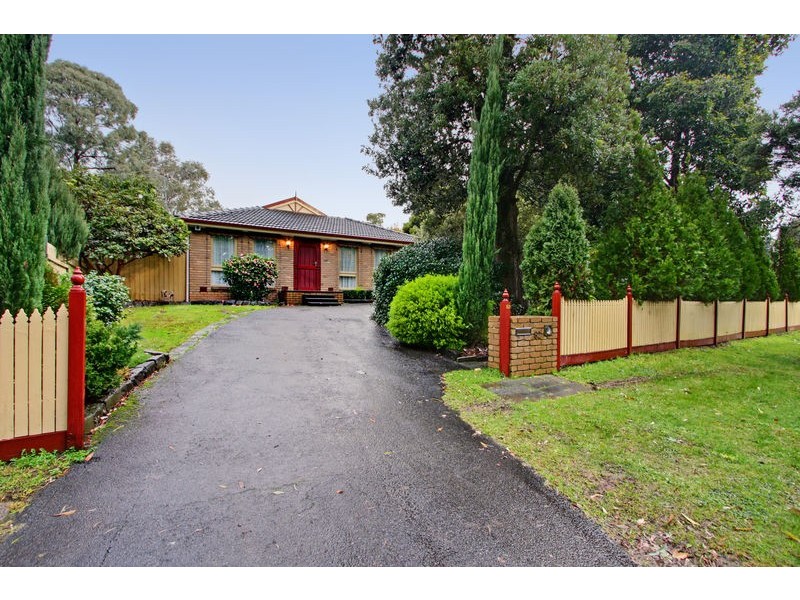 82 Swansea Rd, Montrose VIC 3765