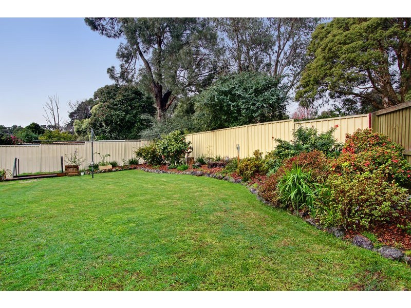 82 Swansea Rd, Montrose VIC 3765