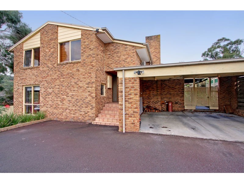 20 Rachael Drive, Mooroolbark VIC 3138