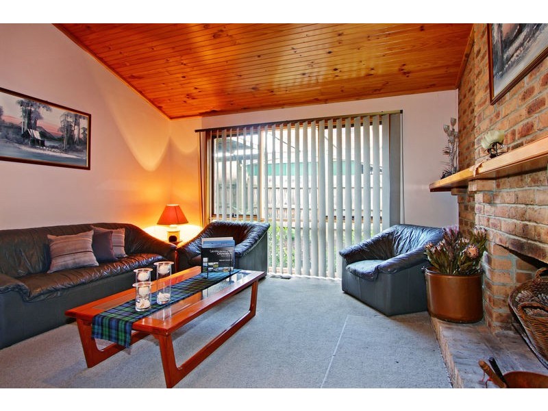 20 Rachael Drive, Mooroolbark VIC 3138