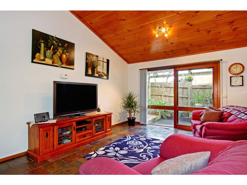 20 Rachael Drive, Mooroolbark VIC 3138