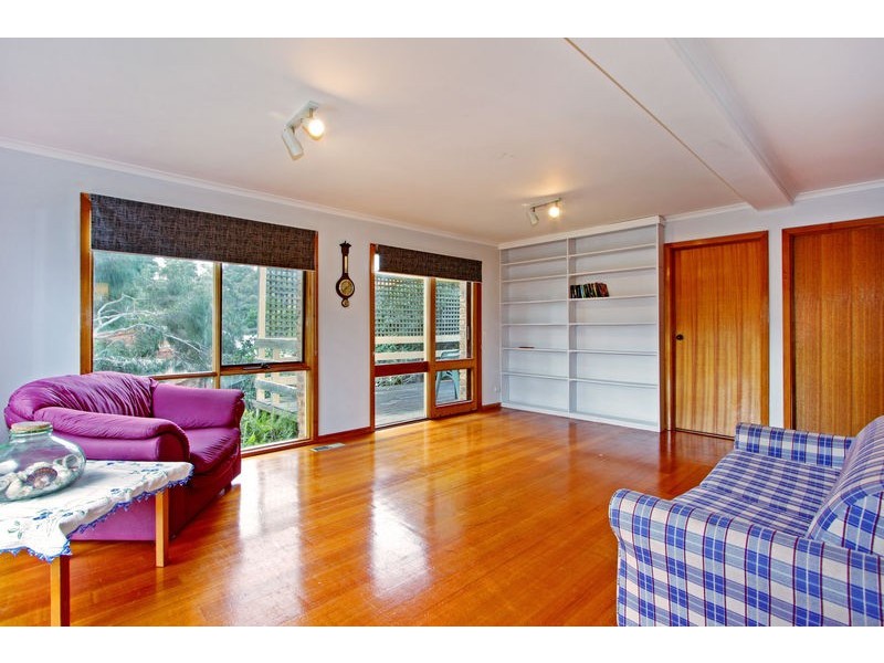 20 Rachael Drive, Mooroolbark VIC 3138