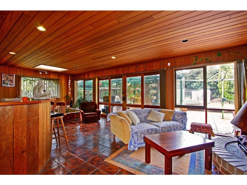 12 Faraday Road, Croydon South VIC 3136