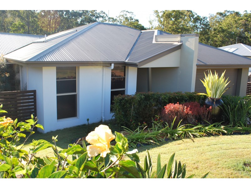 42 Cobb & Co Drive, Oxenford QLD 4210