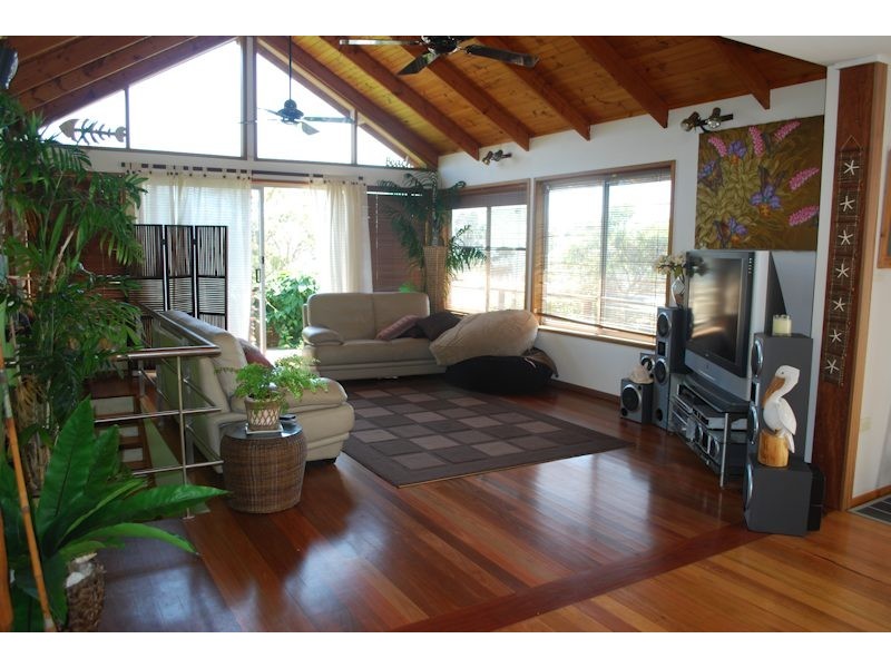 9 Booroo Street, Pambula Beach NSW 2549