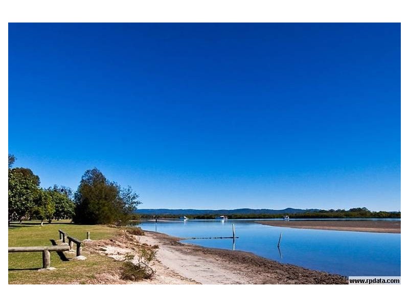 5 Allinga Street, Coombabah QLD 4216