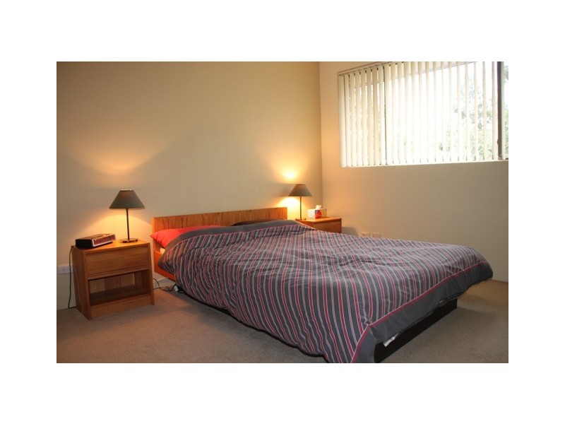 10/17 Busaco Rd, Marsfield NSW 2122