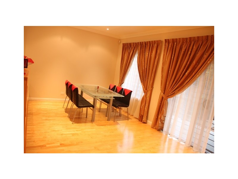 8/38 Cox Cr, Dundas Valley NSW 2117