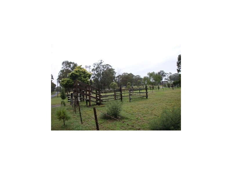 76 Glenidol Rd, Oakville NSW 2765