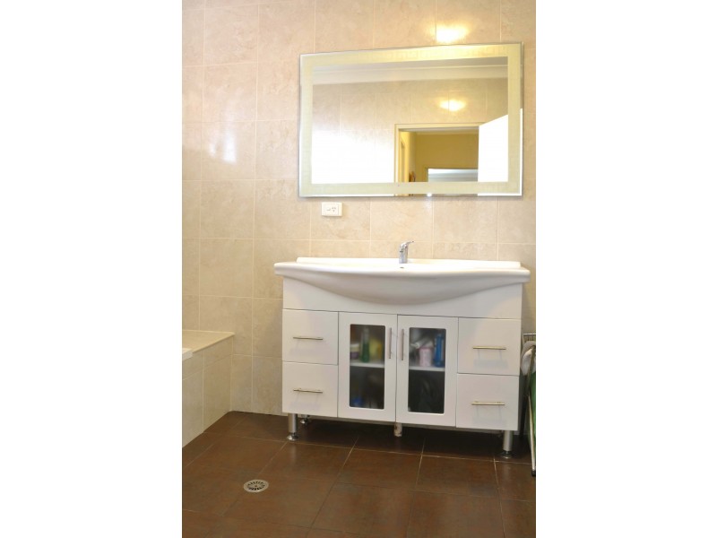 2/31 Graham Road, Narwee NSW 2209