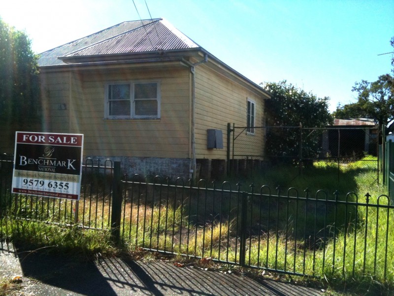 16 Dreadnought Street, Roselands NSW 2196