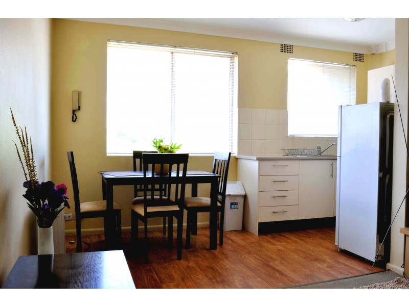 8/25 PARRY AVE, Narwee NSW 2209