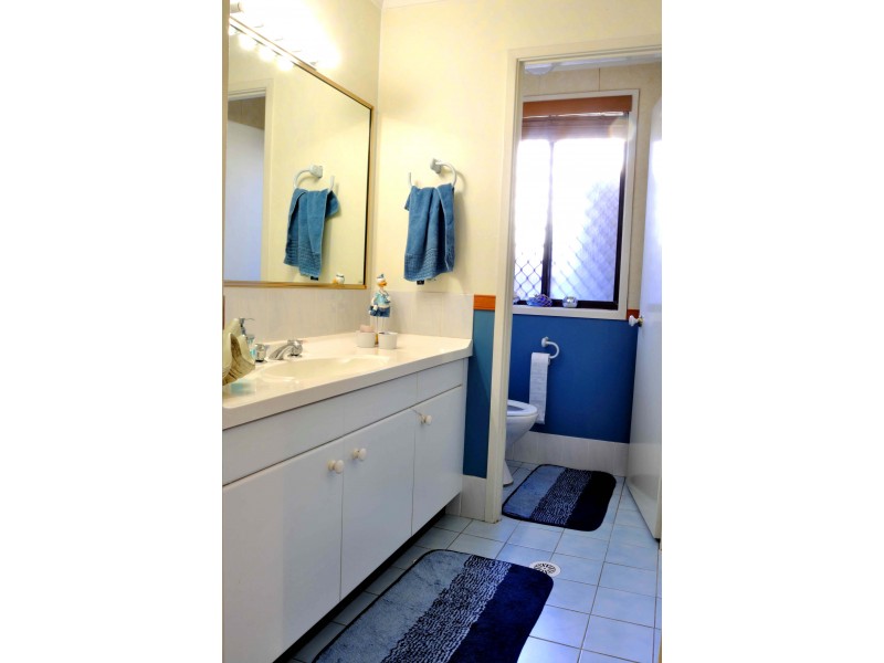 2A GEORGES CRESCENT, Roselands NSW 2196