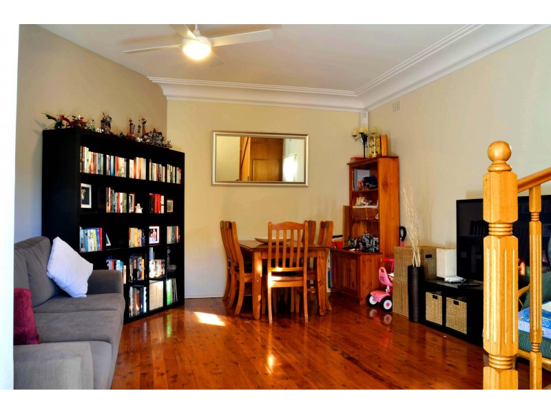 13 Bungalow Road, Roselands NSW 2196