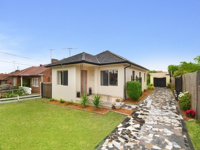 5 PAYTEN AVE, Roselands NSW 2196