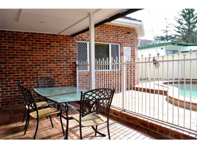 14 Daisy Street, Roselands NSW 2196
