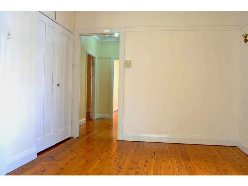 12 Lily Ave, Riverwood NSW 2210