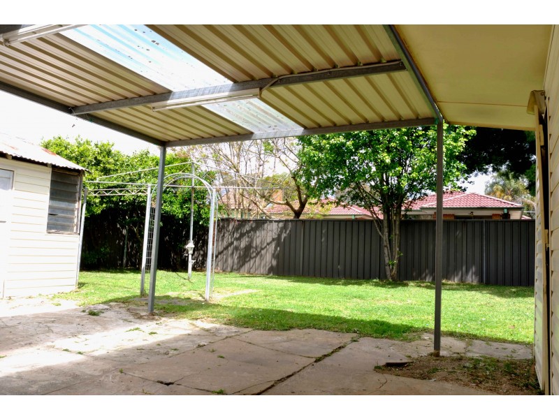 12 Lily Ave, Riverwood NSW 2210