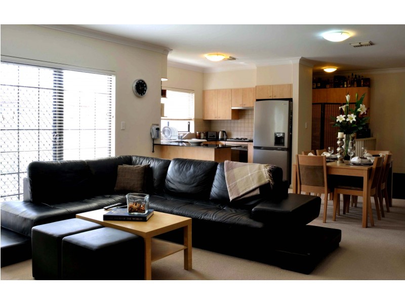 2/93 Edgbaston Road, Beverly Hills NSW 2209