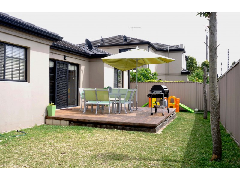 2/93 Edgbaston Road, Beverly Hills NSW 2209