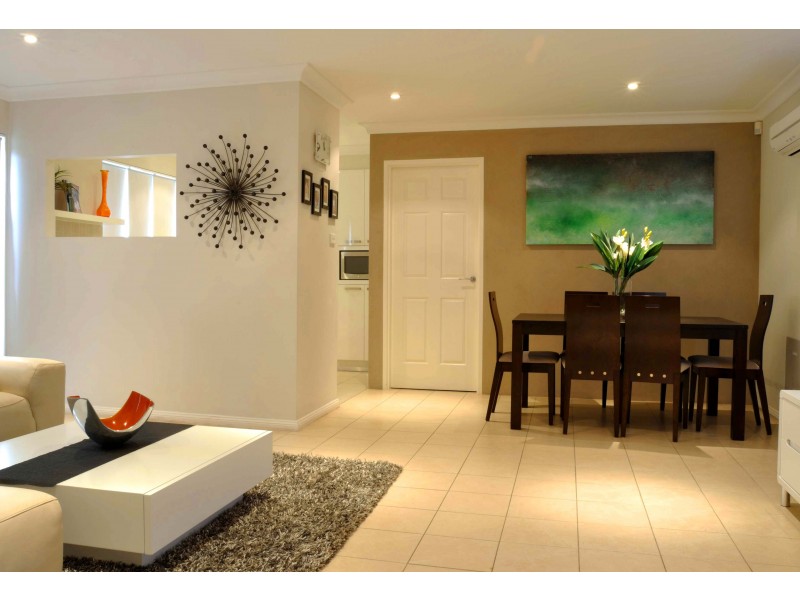 4/10-12 Highland Ave, Roselands NSW 2196