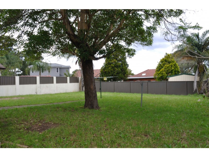 11 Halcyon Ave, Padstow NSW 2211