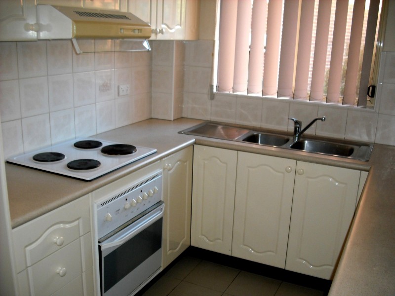 10/7-11 Hamdpen Street, Beverly Hills NSW 2209