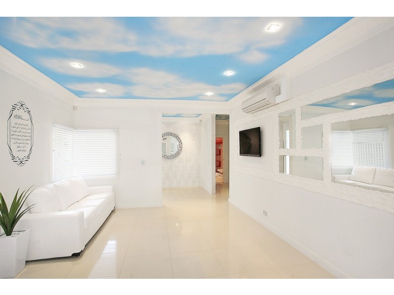 10 Rogers Street, Roselands NSW 2196