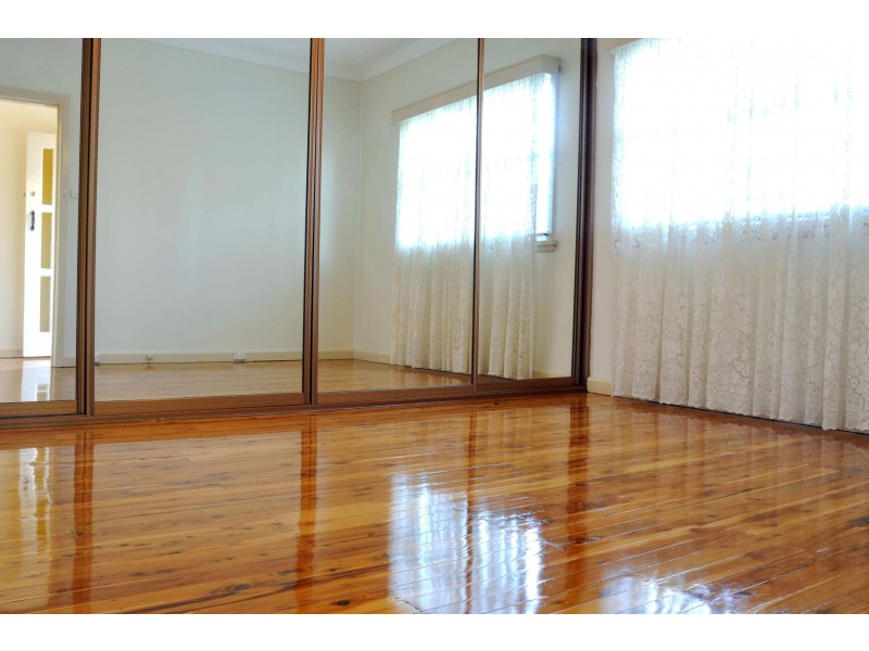 5 Berring Ave, Roselands NSW 2196