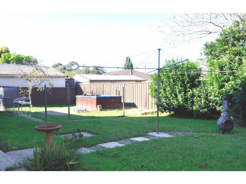 25 Sturt Ave, Georges Hall NSW 2198