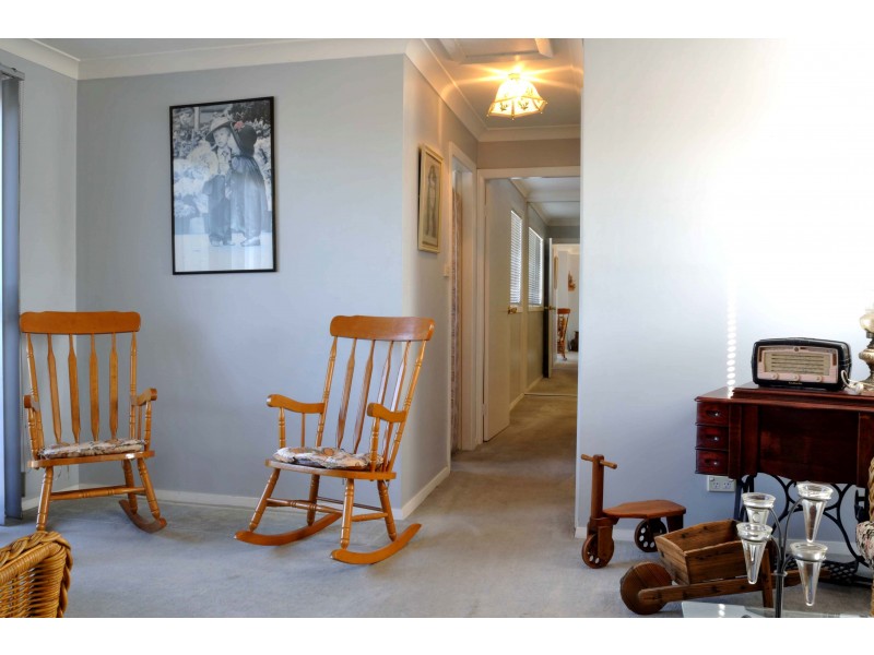 25 Sturt Ave, Georges Hall NSW 2198
