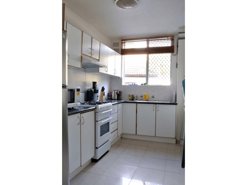 4/17-19 Phillip Street, Roselands NSW 2196