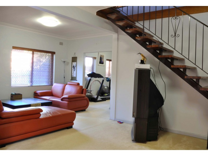 8 Wilson Street, Narwee NSW 2209