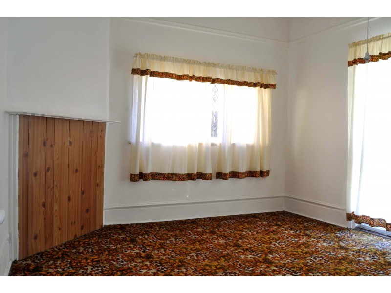 134 Moorefields Road, Kingsgrove NSW 2208