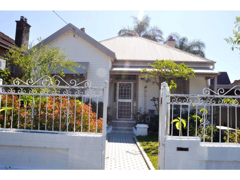 43 Amy Street, Campsie NSW 2194