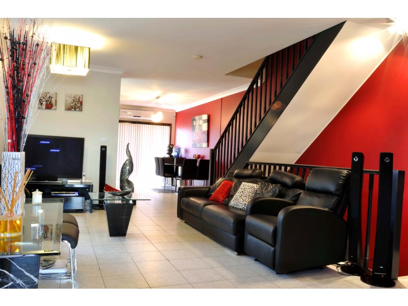 2/17 Violet Street, Roselands NSW 2196