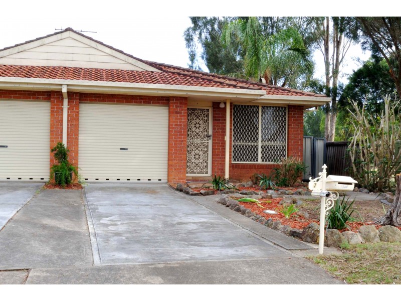 2/7 Cornelian Ave, Eagle Vale NSW 2558
