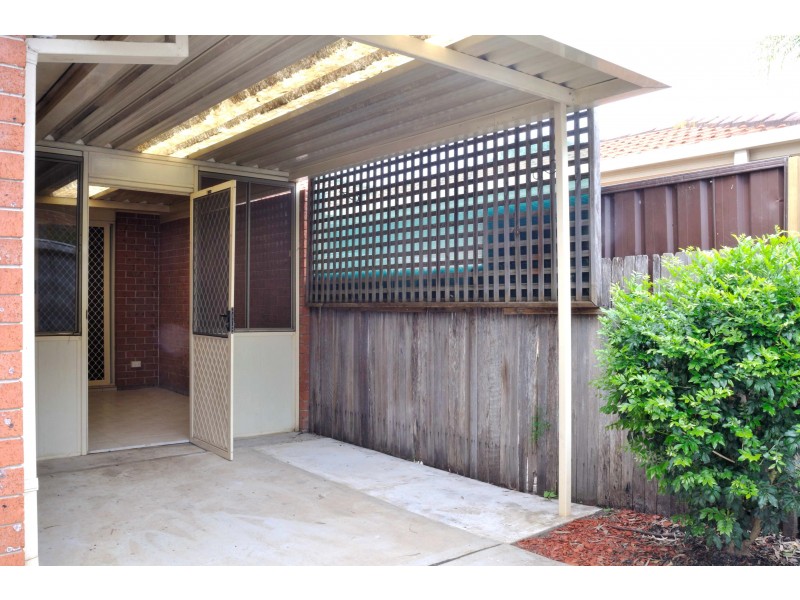 2/7 Cornelian Ave, Eagle Vale NSW 2558