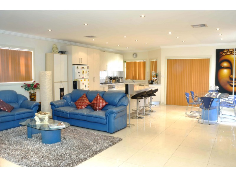 25 Penshurst Road, Roselands NSW 2196