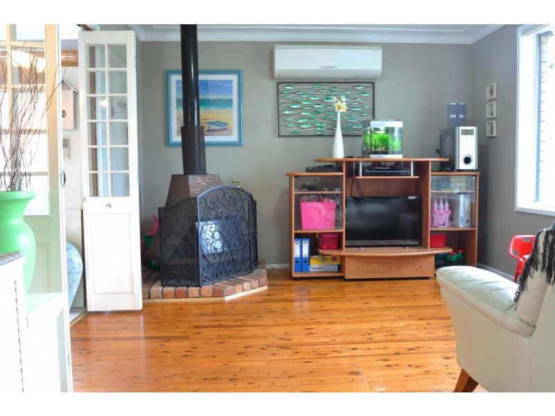 4 HAMMOND PLACE, Narwee NSW 2209